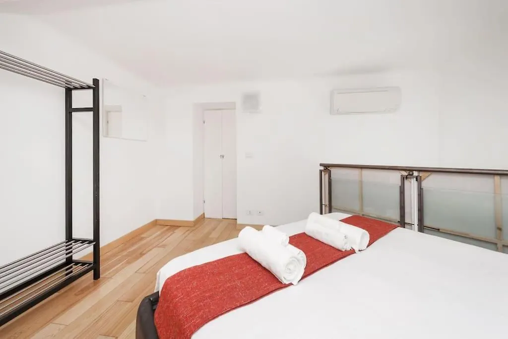 Stylish Loft - Colosseum 4 Min Walk -3 Beds -Sleeps Up To 6 People Apartment Rome Italy