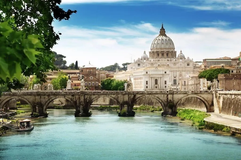 Stylish Loft - Colosseum 4 Min Walk -3 Beds -Sleeps Up To 6 People Apartment Rome